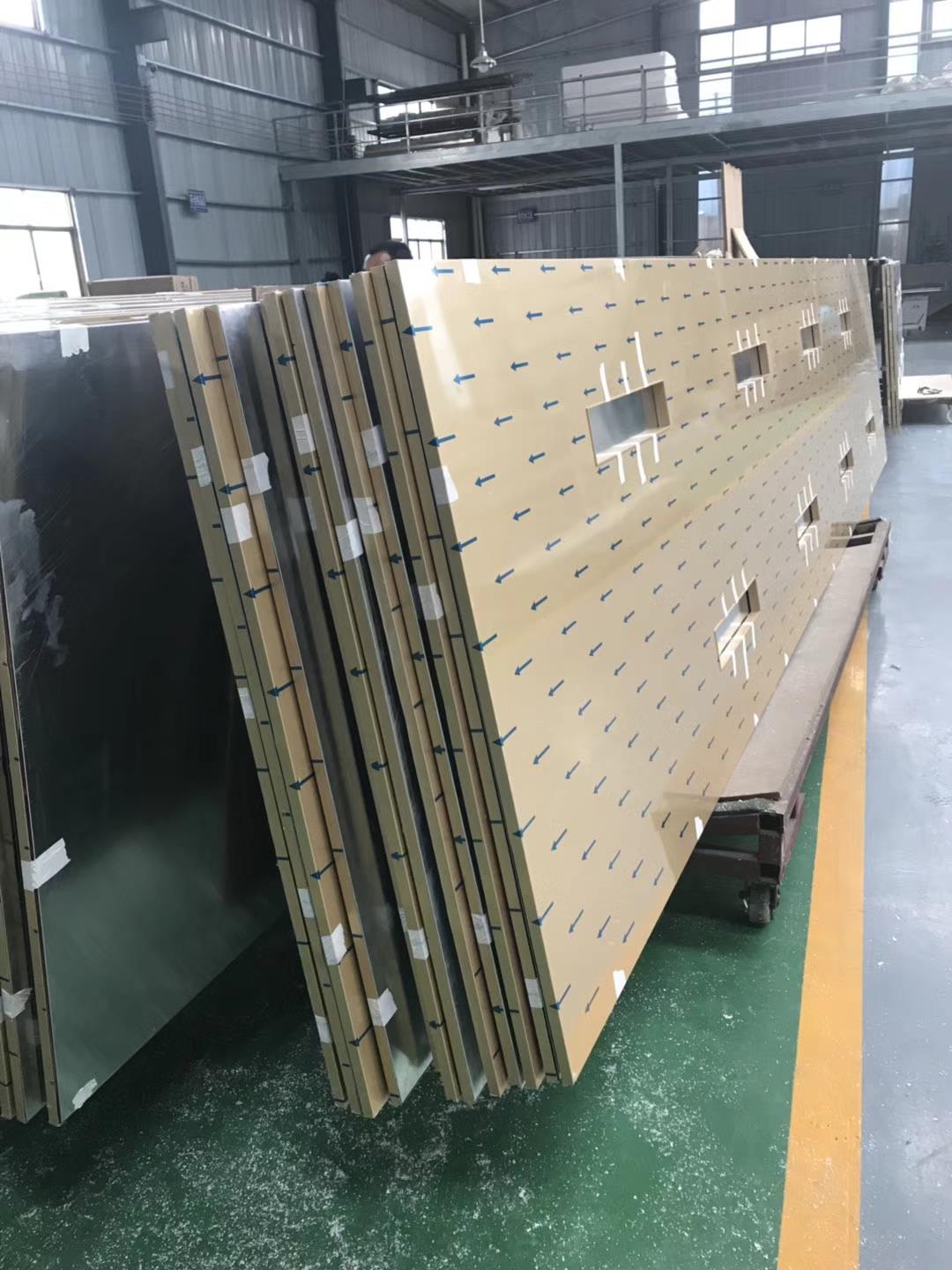 golden color honeycomb panels for external wall.jpg